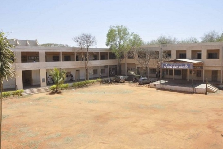 https://cache.careers360.mobi/media/colleges/social-media/media-gallery/11749/2018/9/17/College Building view of Dr GS Melkote Rural Polytechnic Koppal_Campus-View.jpg